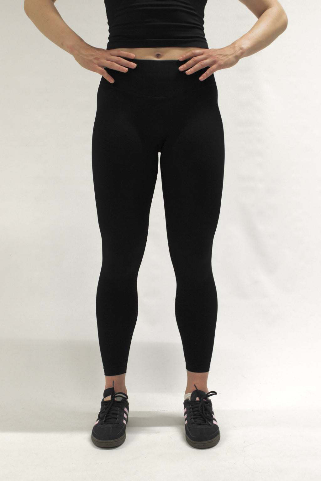 Origin V leggings